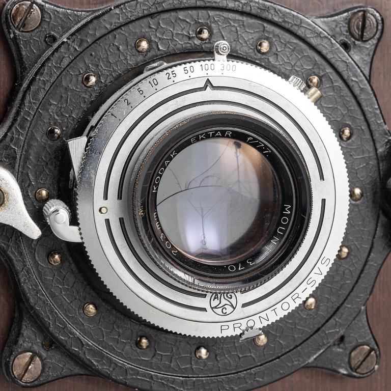 A box camera, first half of the 20th Century.