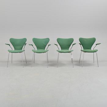 ARNE JACOBSEN, karmstolar, 4 st, "Sjuan" för Fritz Hansen, Danmark, 1970.