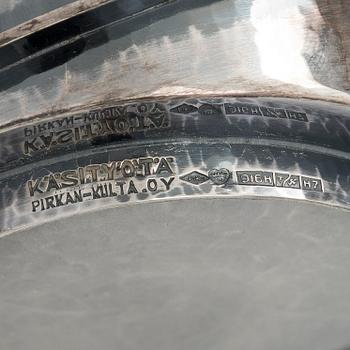 Maljakko, hopeaa ja pyöröhiottuja kvartseja, Pirkan-Kulta Tampere 1961.