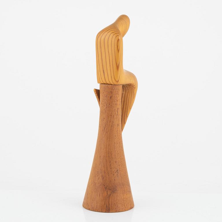Johnny Mattsson, Sitting person.