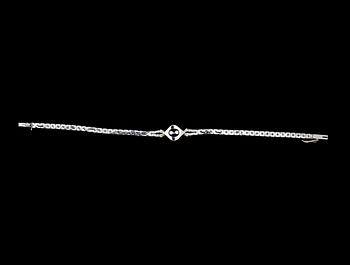 ARMLÄNK, 18 k vitguld med briljantslipade diamanter ca 0,06 ct. Vikt ca 7,5 g.