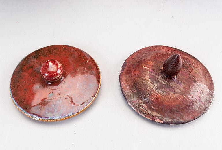 Urnor, två stycken, Kina, tidigt 1900-tal. porslin.