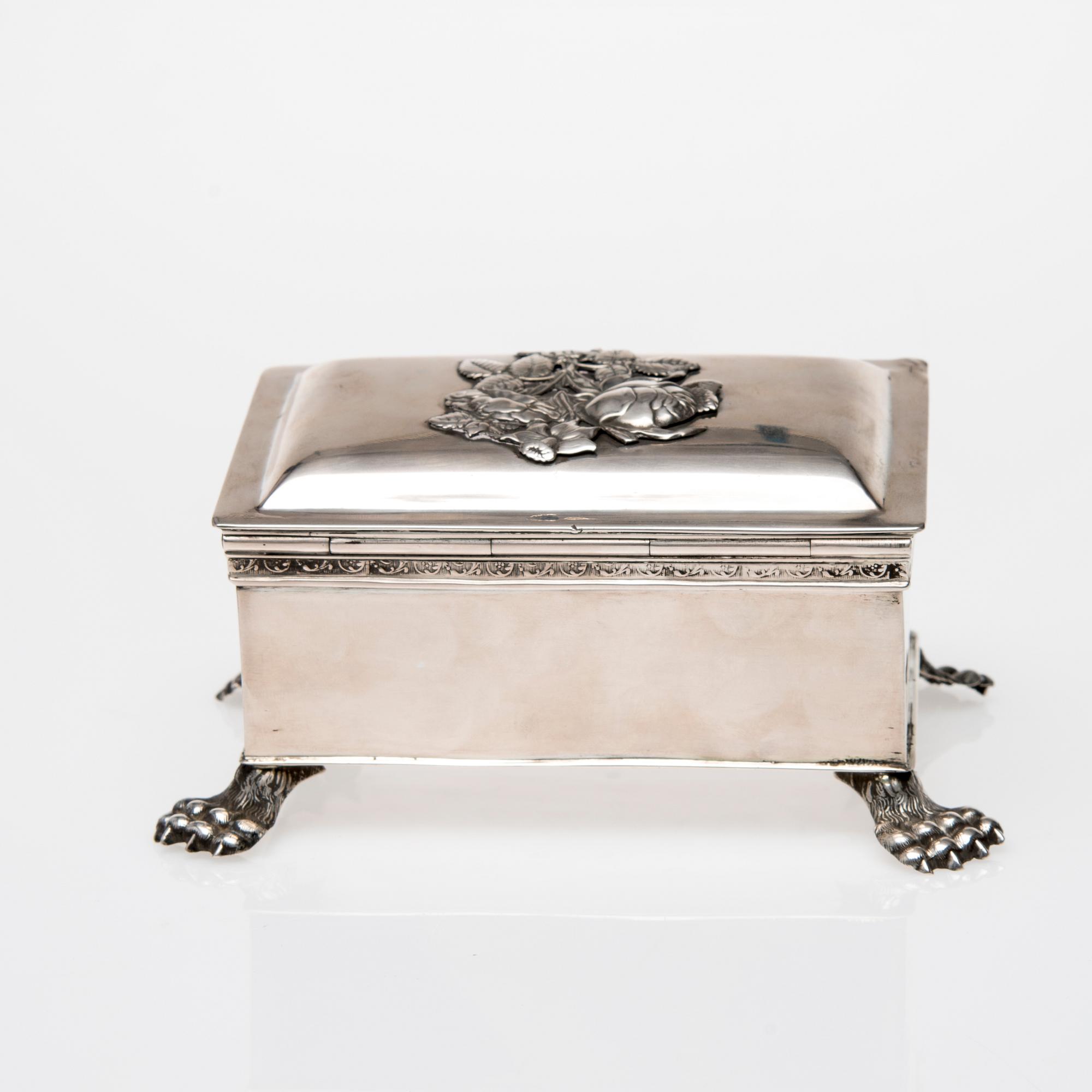 SKRIN, silver, Breslau, 1800-talets första hälft. Vikt 391,8 g.