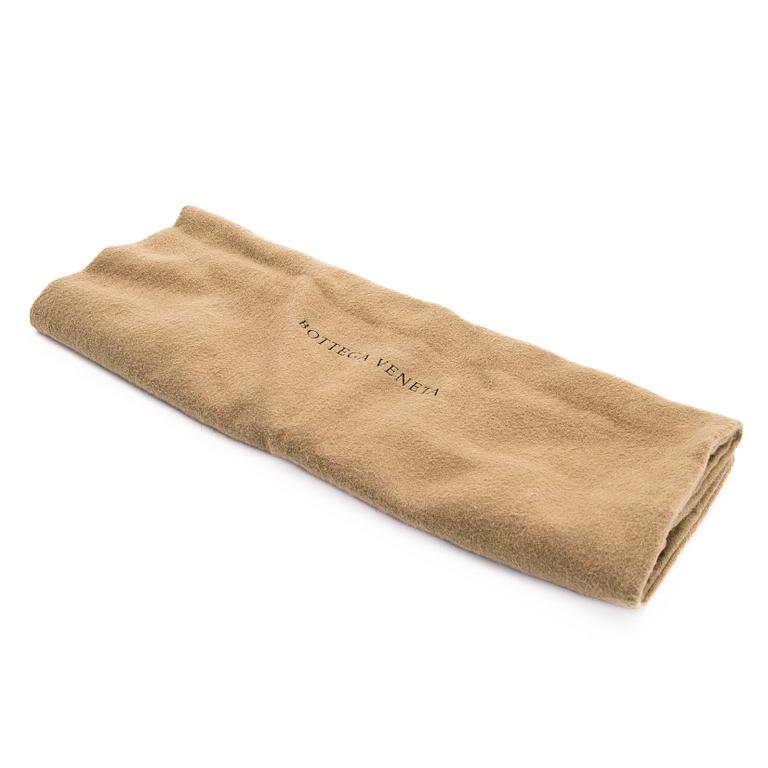 Bottega Veneta, a 'Nodini' bag.