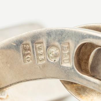 Jan Brunk, manschettknappar, sterlingsilver och emalj, Stockholm, 1992.