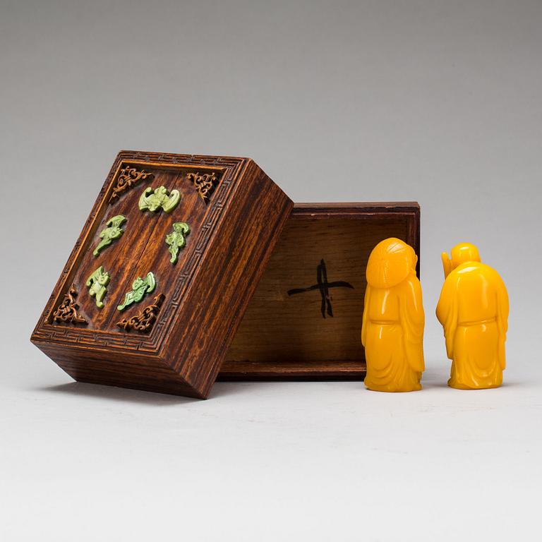 FIGURINER SAMT SKRIN, 3 st, Kina 1900-tal.