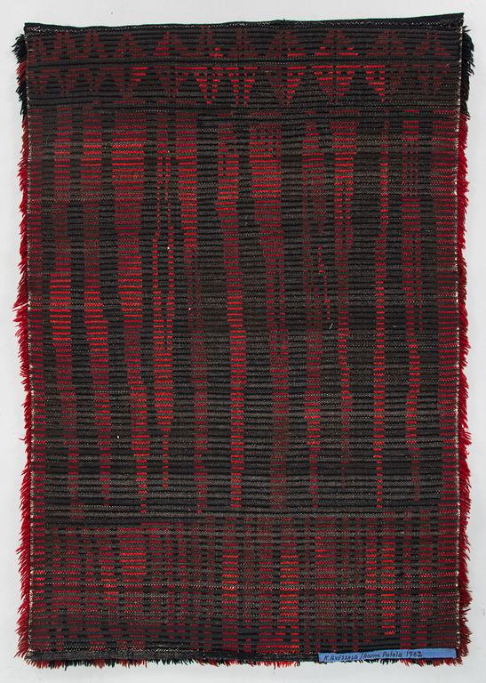 Kirsti Ilvessalo, rya modell för Finska handarbetets vänner. Ca 140 x 90 cm.