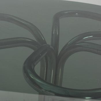 FOUR ITALIAN TECNOSALOTTO CHAIRS AND TABLE.