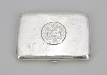 CIGARETTETUI, silver, svenska importstämplar, omkring 1920. Tot vikt ca 161g.