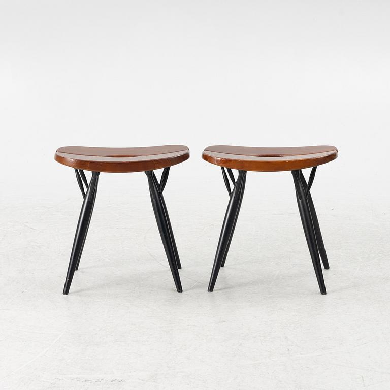 Ilmari Tapiovaara, pallar, ett par, "Pirkka", Artek, 2015.