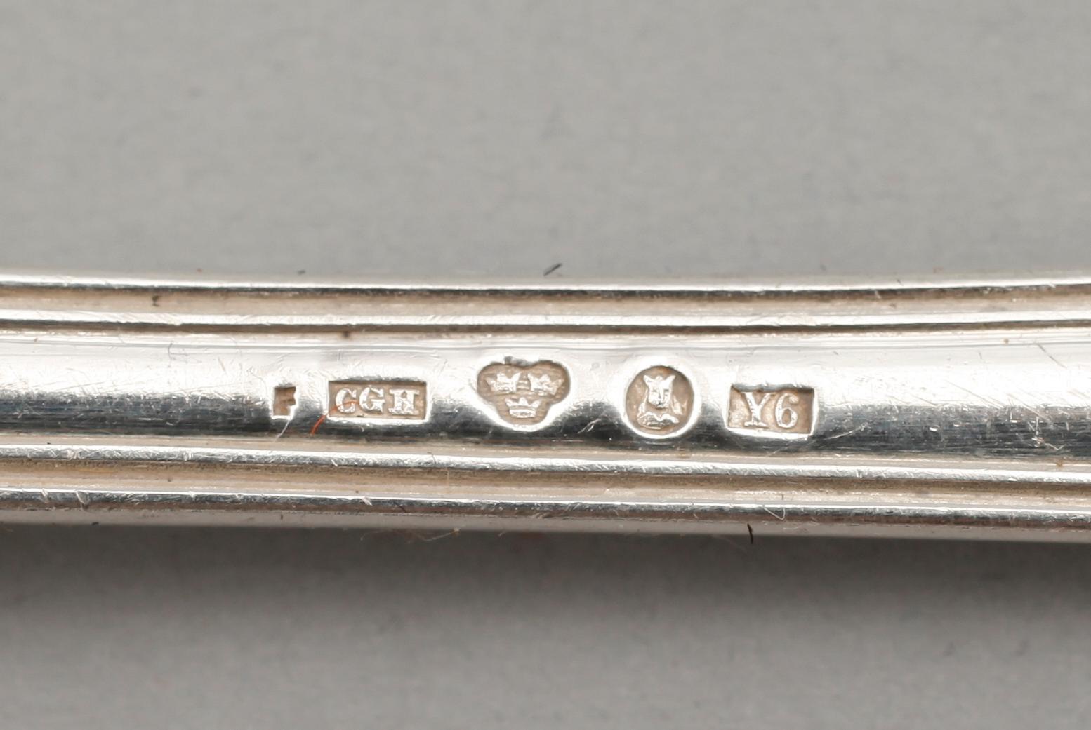 MATSKEDAR, 8 st (6+2), silver, modell franska liljan. Tot vikt 478 g.