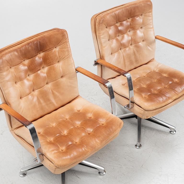 Kenneth Bergenblad, karmstolar, ett par, "Herkules", Dux.