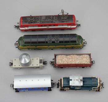 LOK, 3 st + TÅGVAGNAR, 3 st, Märklin, Tyskland.