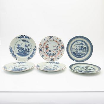 A set of six odd Chinese Export dishes, 18th/19th century.