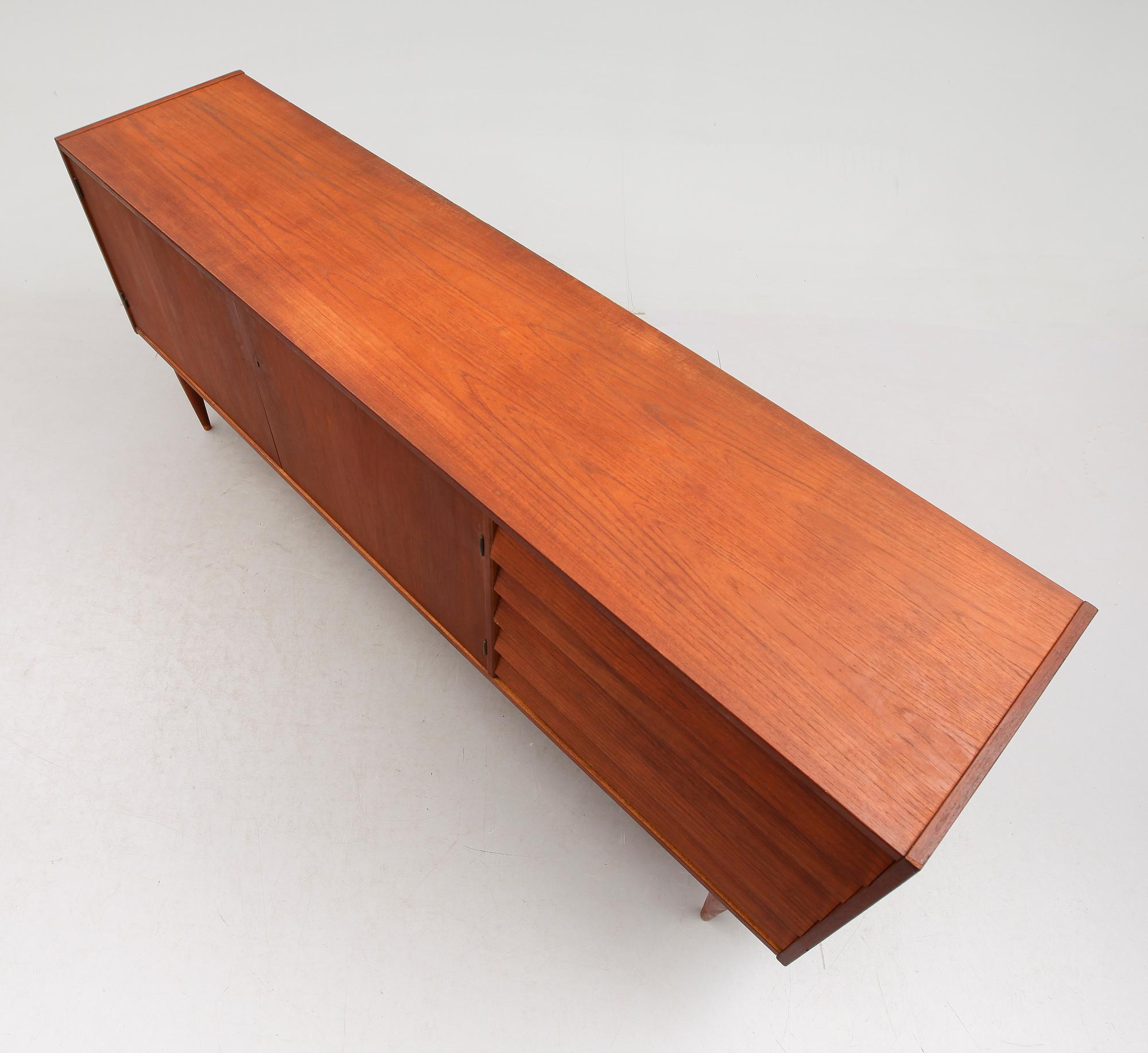 SIDEBOARD, 1900-talets andra hälft.