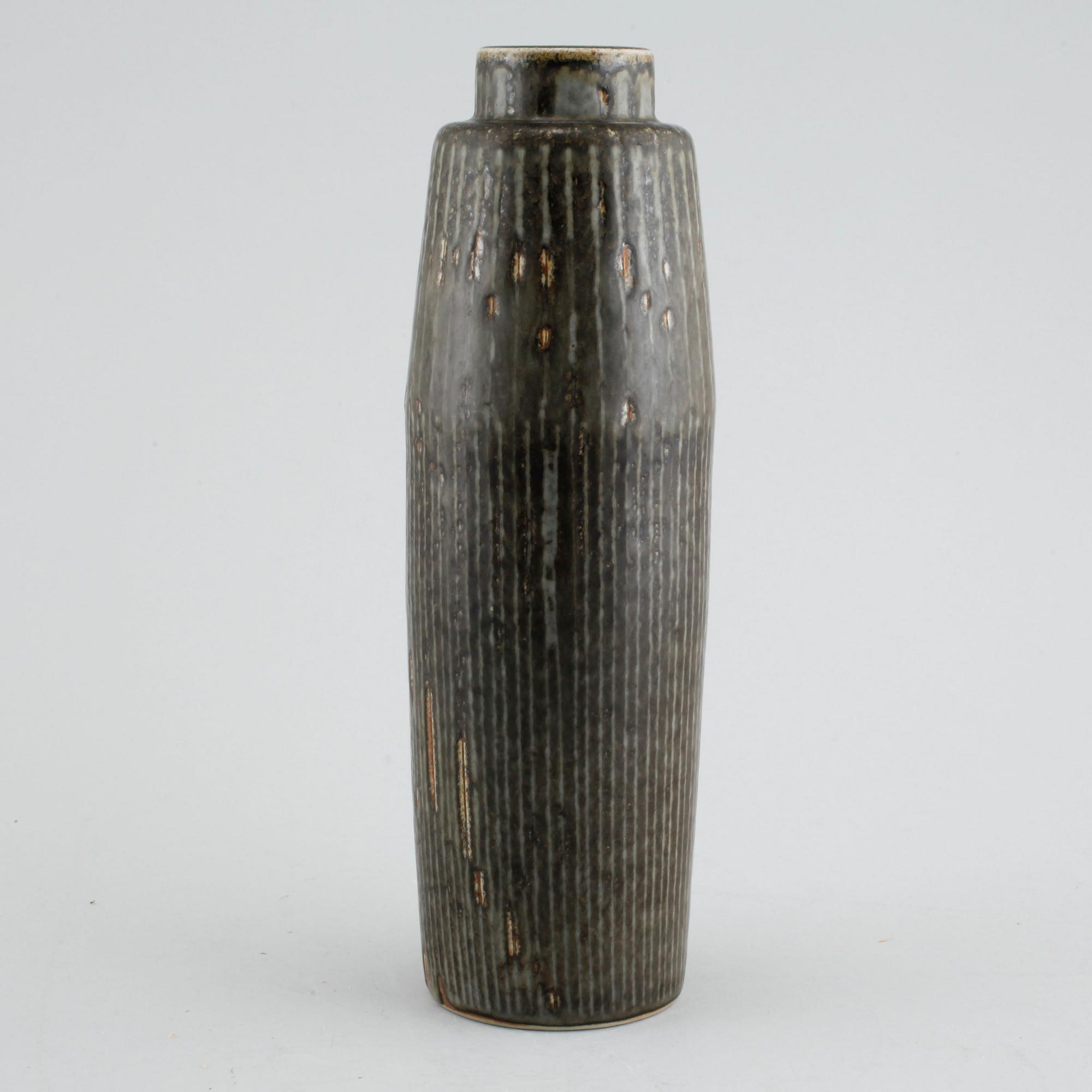 Unique stoneware vase by CARL-HARRY STÅLHANE, Rörstrand, signed and dated -61.