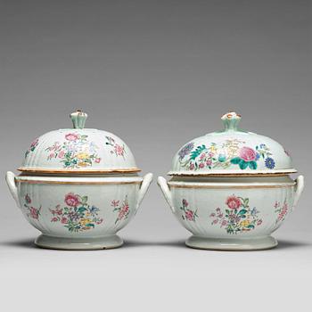 A pair of famille rose tureens with covers, Qing dynasty, Qianlong (1736-95).