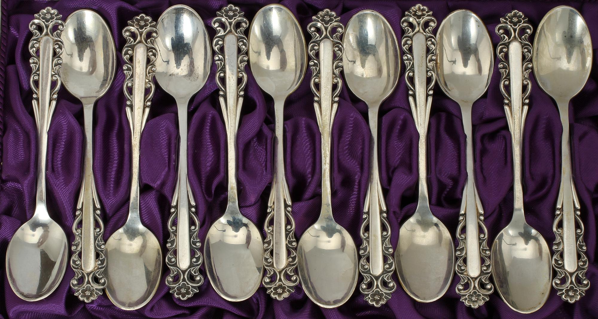 KAFFESKEDAR, 12 st, silver, KSM, Vetlanda, 1957. Vikt 158 g.