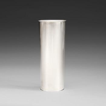 603. A Sigurd Persson sterling vase, Stockholm 1966.