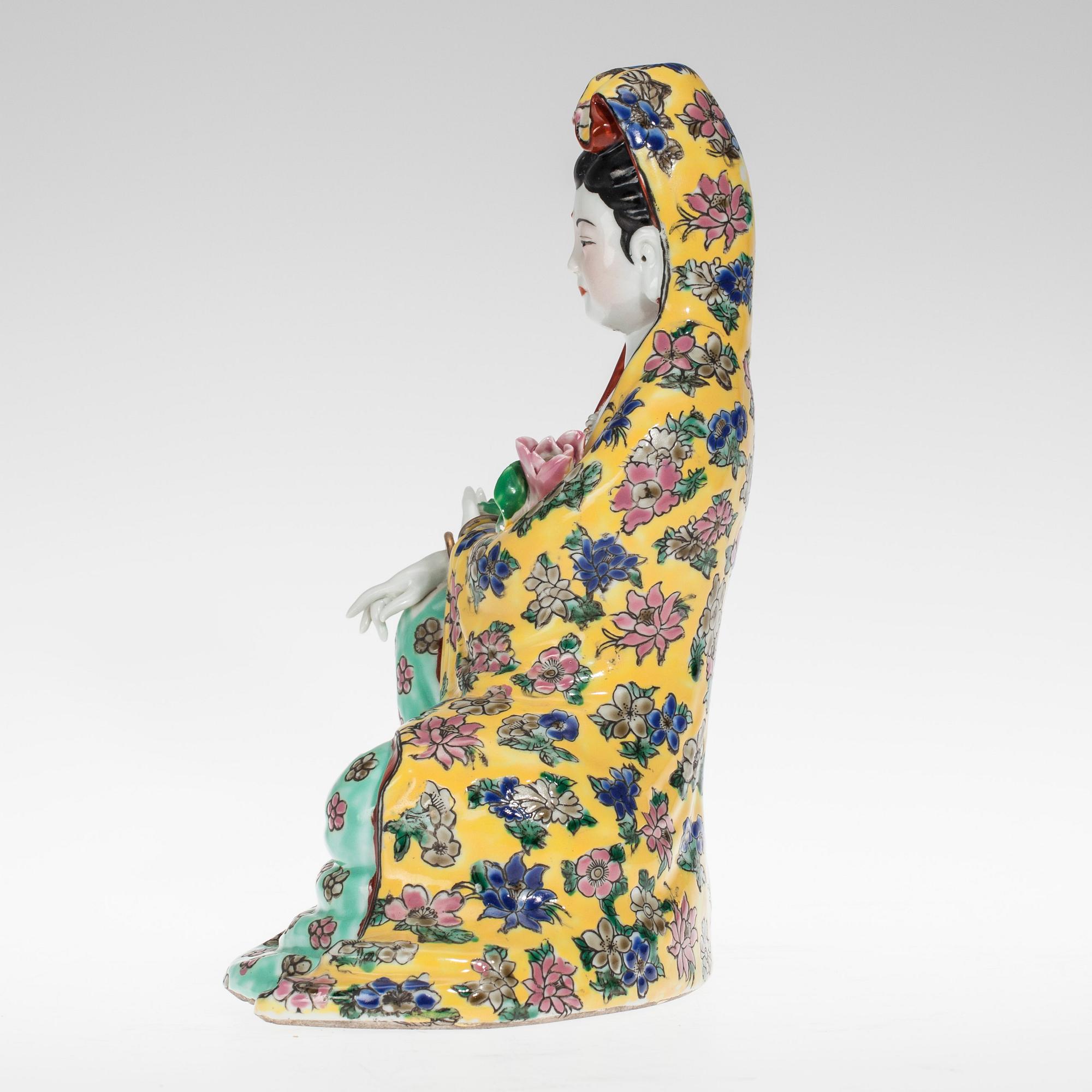 FIGURIN, porslin, Kina 1900-tal.