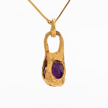 Björn Weckström, an 18K gold necklace, 'Reindeer Bell', with an amethyst for Lapponia.