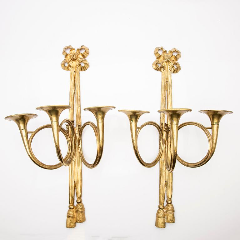 A pair of appliqués, 18th/19th century.
