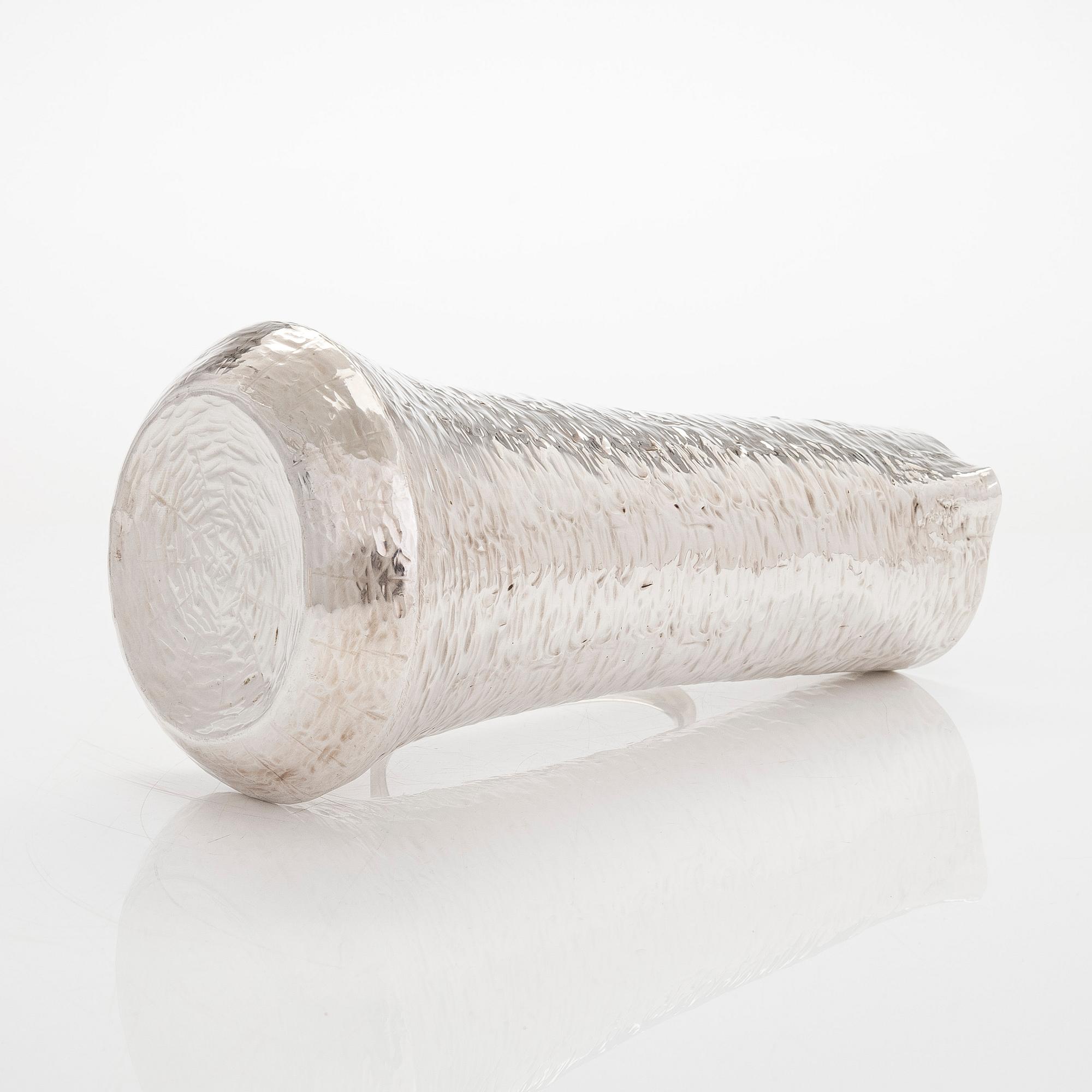 Tapio Wirkkala, tillbringare och bägare, 6 st, sterlingsilver, Kultakeskus, Tavastehus 1973-1974.