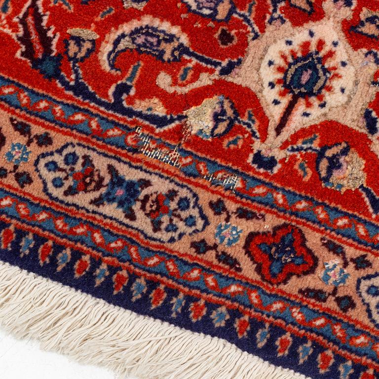 A Rug, Moud, circa 290 x 208 cm.