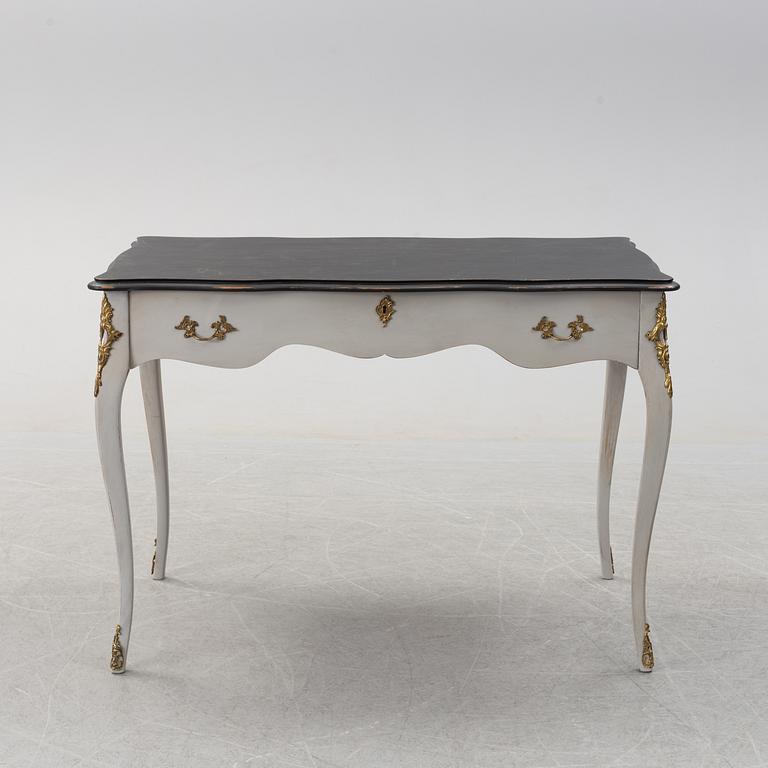 A rococo style table, mid 2th century.