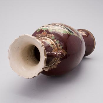 An early 20th century Japanese "Satsuma" floor vase.