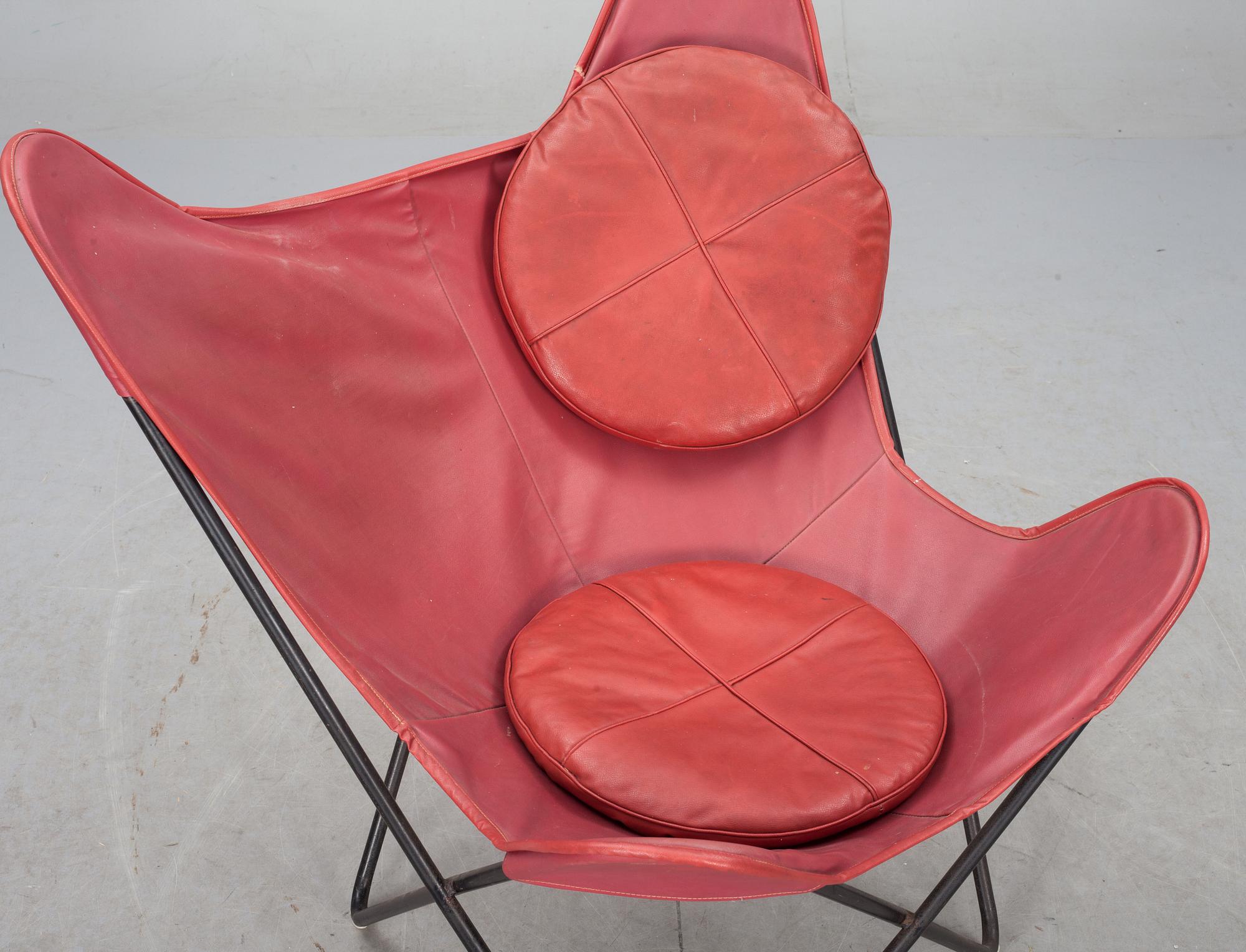 FLADDERMUSFÅTÖLJ, 1900-talets mitt.