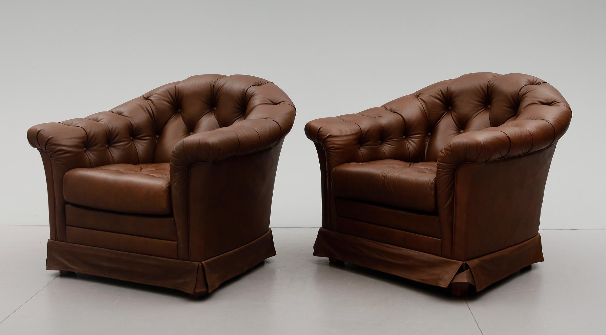 FÅTÖLJER, 1 par, 1900-talets andra hälft.