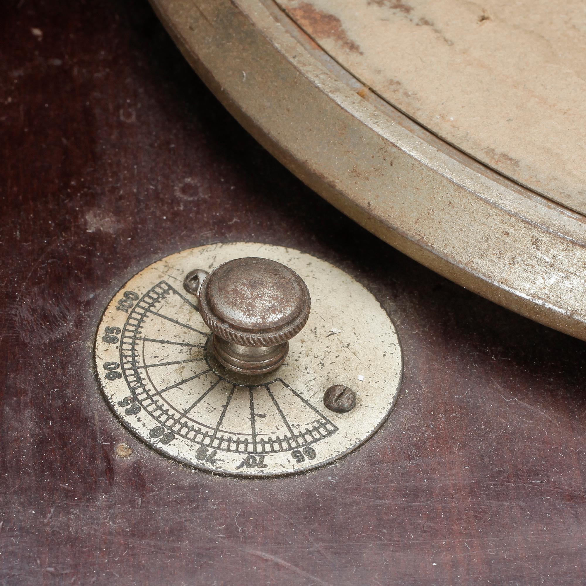 GRAMMOFONSPELARE, England, daterad -29.