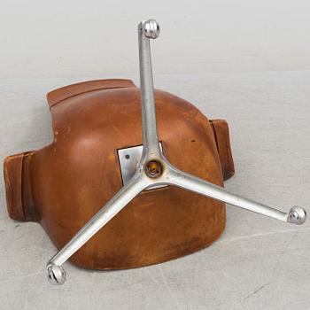 PREBEN FABRICIUS & JØRGEN KASTHOLM, karmstol, "Tulip", Kill International, 1900-talets andra hälft.