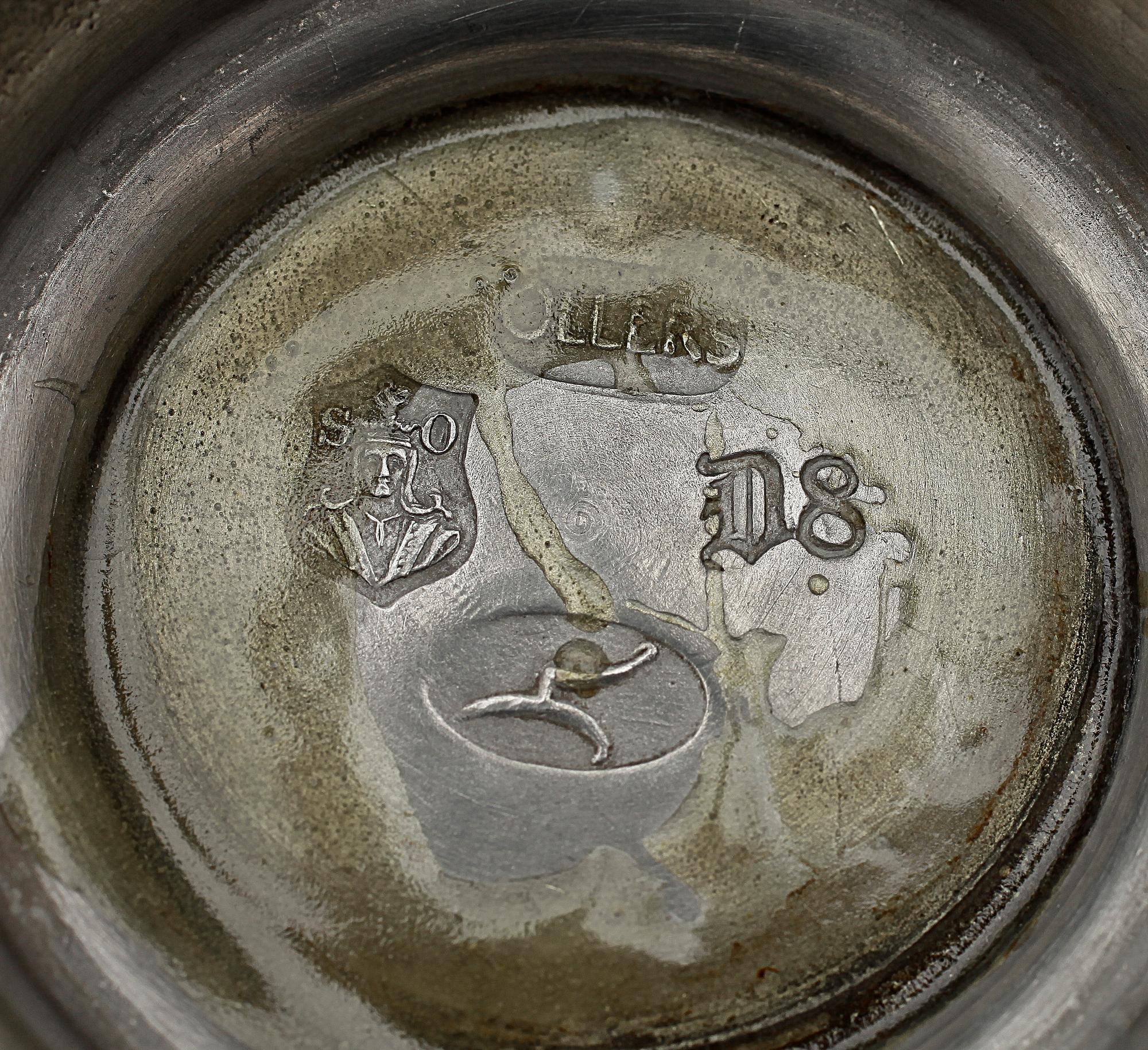 TESERVIS, 3 delar, tenn, Edvin Ollers, Stockholm, 1944.