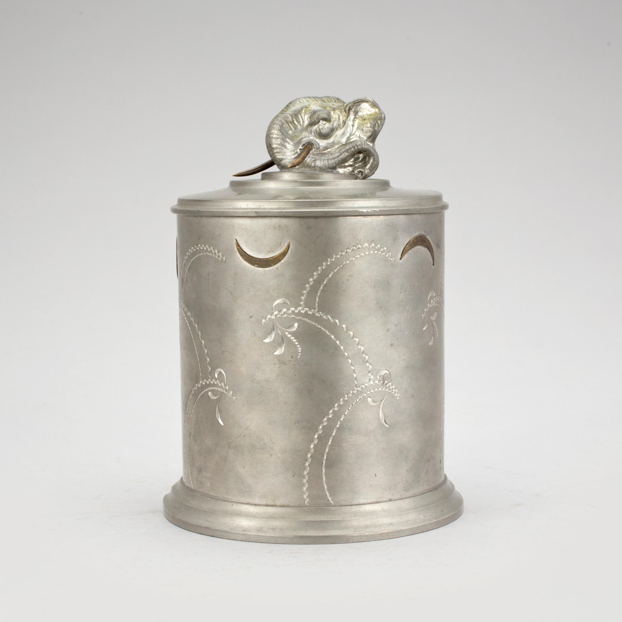 TOBAKSBURK, tenn, Prima Svenskt Tenn Handarbete, 1929.