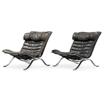 438. Arne Norell, a pair of 'Ari'black leather easy chairs, Norell Möbel AB, probably 1960-70's.