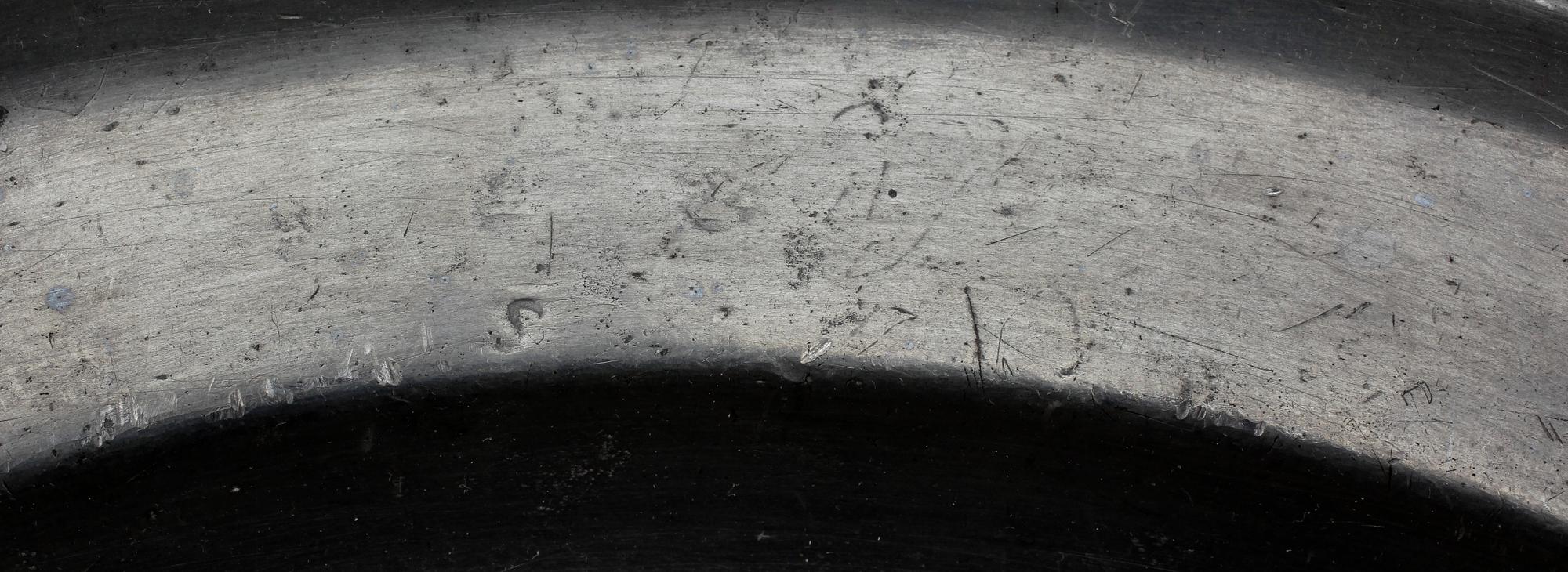 FAT SAMT 3 TALLRIKAR, tenn, bla Johan Bruhn, verksam 1778-1789 i Västervik.