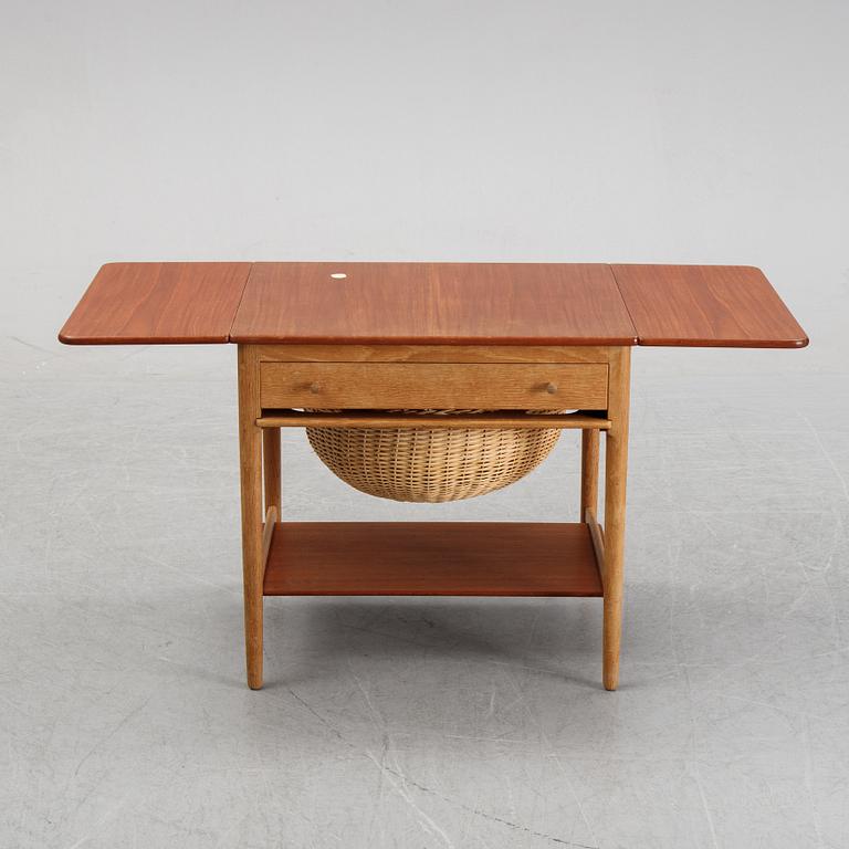 Hans J Wegner, sybord, "AT-33", Andreas Tuck, Danmark, 1900-talets andra hälft.