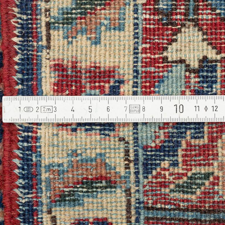 A Tabriz carpet, circa 326 x 228 cm.