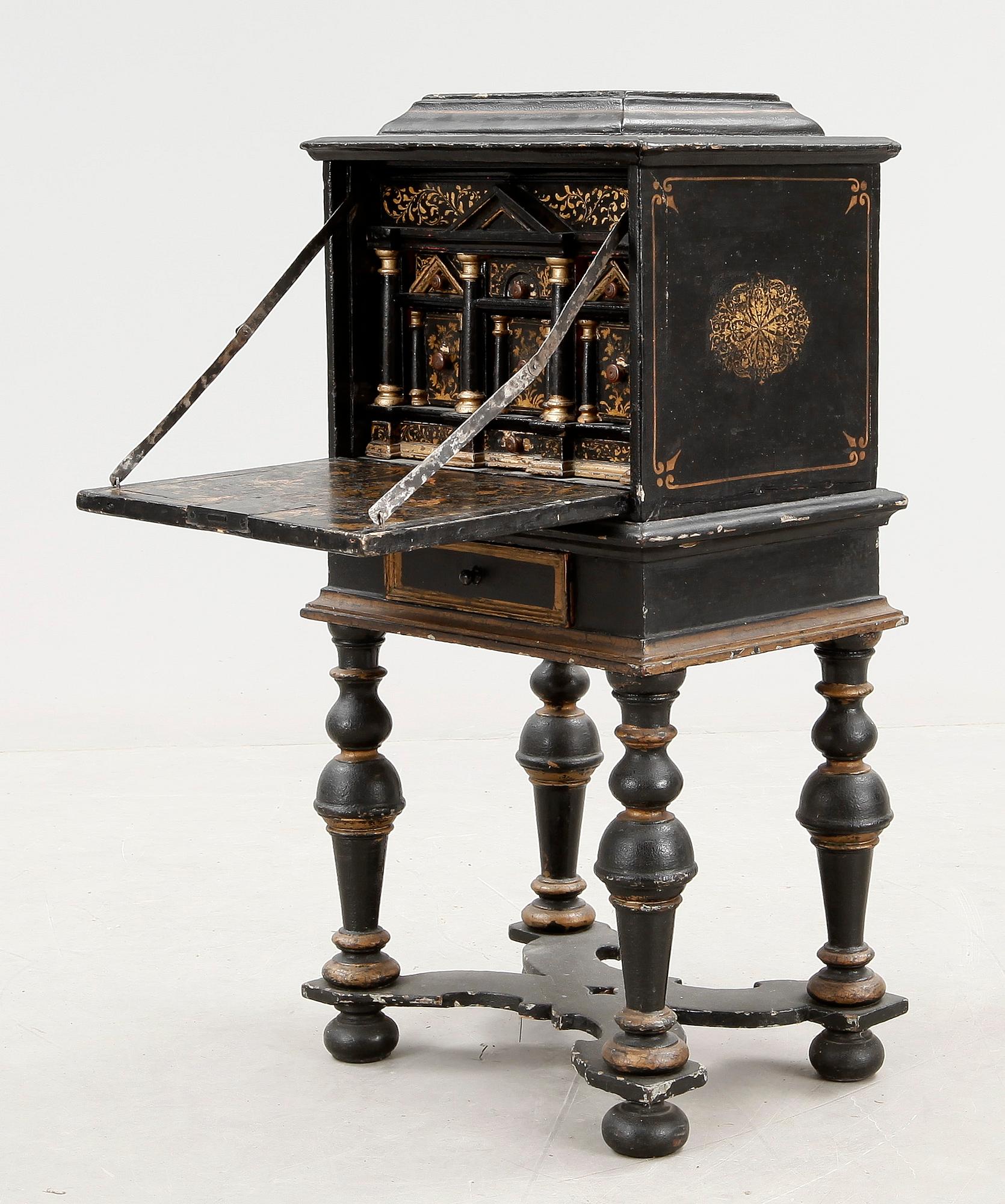 KABINETTSKÅP, Barock, 1700-tal.