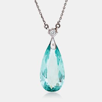 474. A briolette-cut aquamarine and brilliant-cut diamond necklace. Total carat weight 0.05 ct.