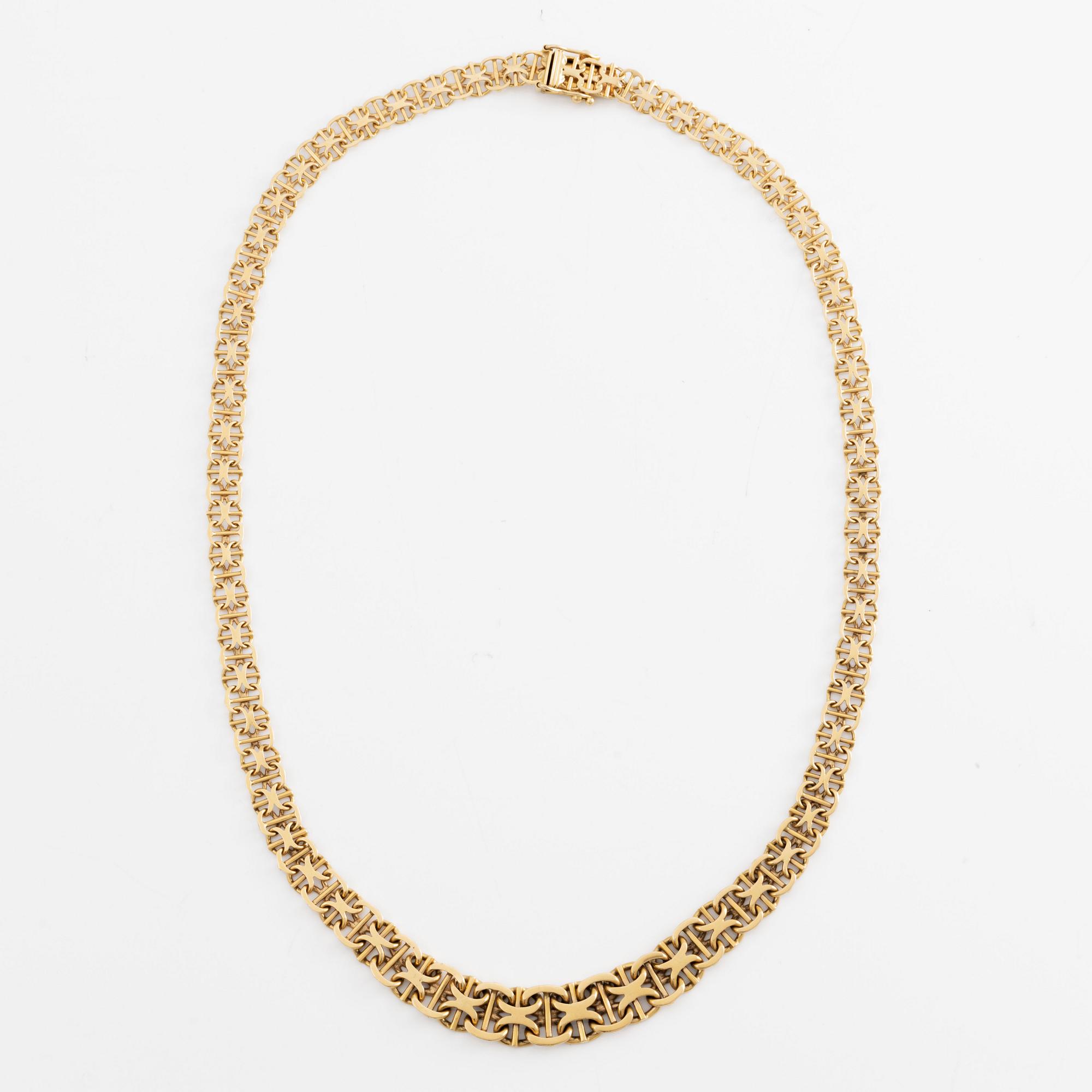 Necklace 18K gold.