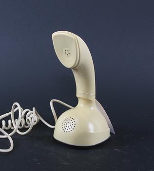 TELEFON. "Ericofonen", s.k. Kobra. Formgiven av Blomberg, Lysell och Thames. 1953-1954.