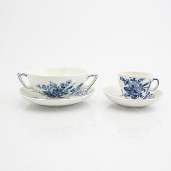 Servis 52 dlr "Blå blomst" Royal Copenhagen.
