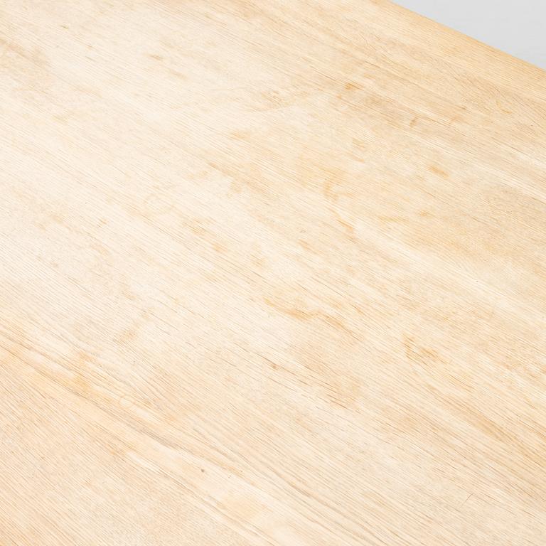 Hans J. Wegner, Matbord, "CH327", Tranekær furniture A/S, 2005.