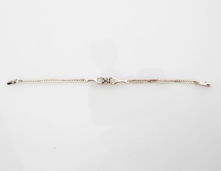 Armband, 18k vitguld med briljantslipade diamanter.
