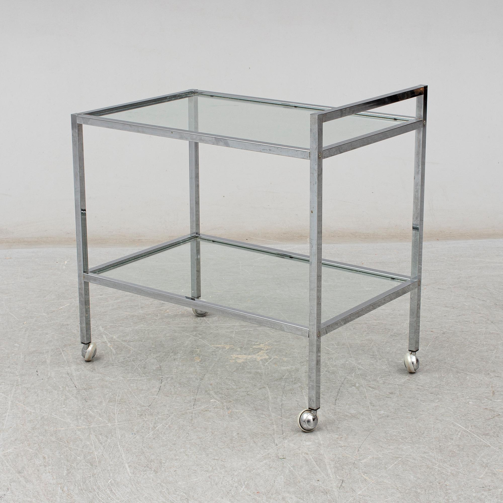 SERVING TROLLEY, second half of the 20th century.