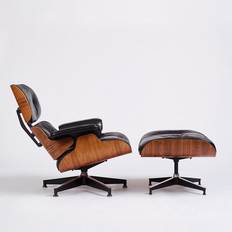 Charles & Ray Eames, "Lounge chair", fåtölj och ottoman, Herman Miller, 1960-1970-tal.