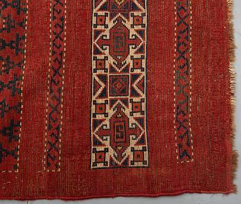 A CHUVAL, an antique Kirgiz/Turkmen, ca 115,5 x 209-211 cm (as well as ca 0,5-1 cm flat weave at the ends).